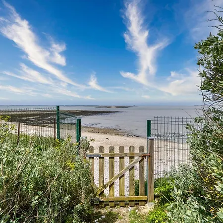 Сasa de vacaciones Lovely In Port-des-barques *