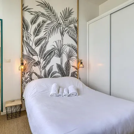 Lovely In Port-des-barques Le Port-des-Barques